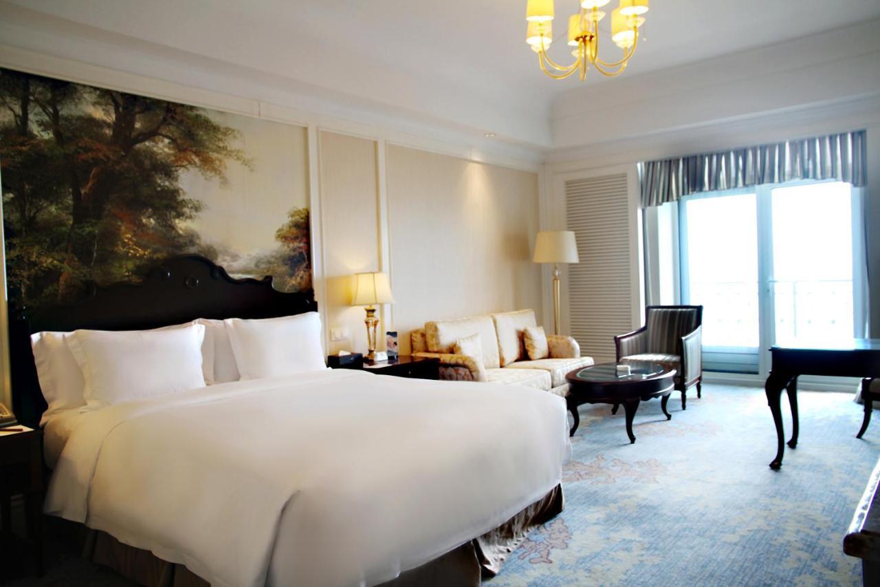 Crowne Plaza Ocean Spring Resort By Ihg Jimo Екстериор снимка